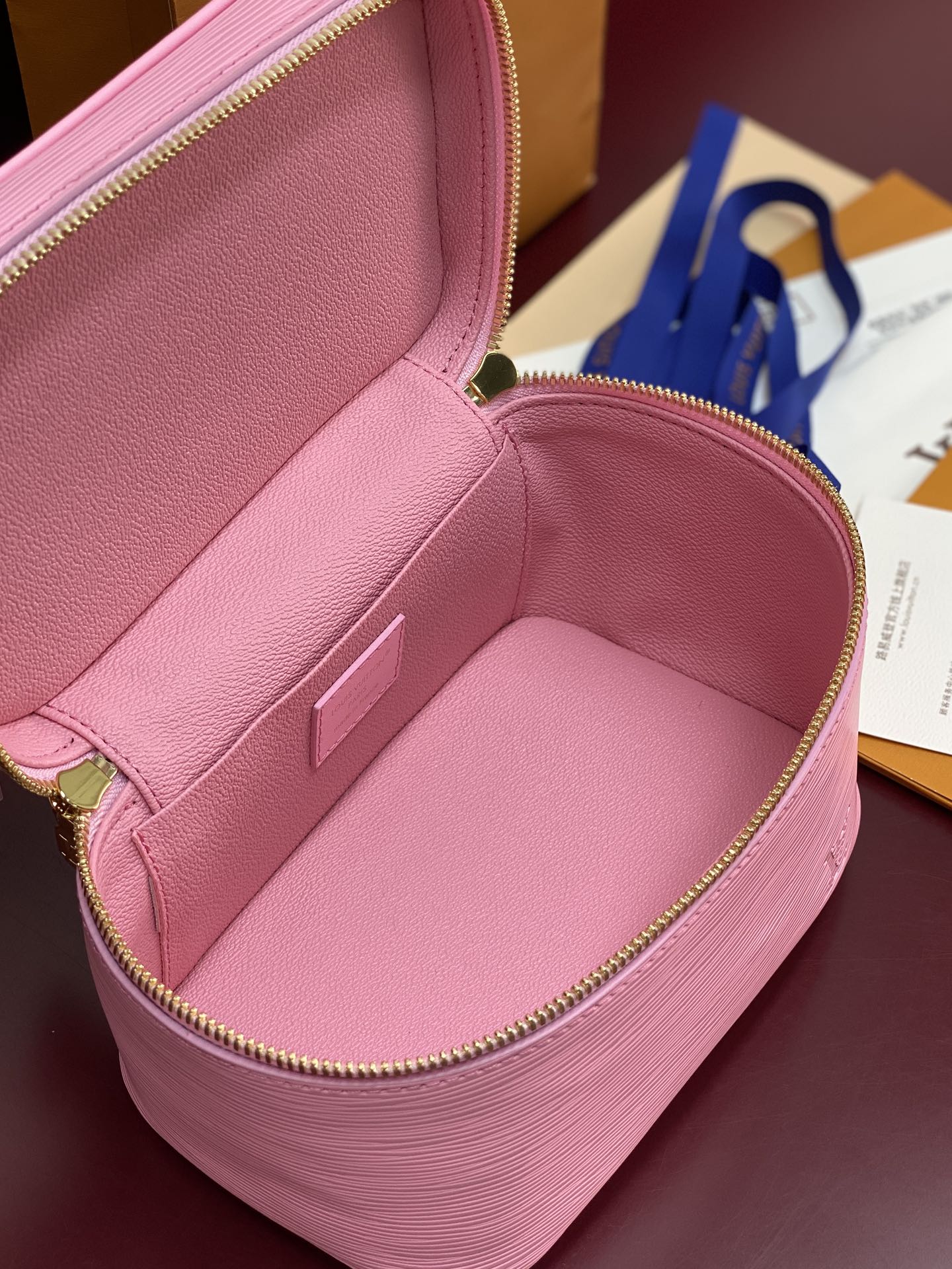 M25856粉色 中号！水波纹化妆包 当季新款 NICE NANO 化妆包 本款 Nice Nano 化