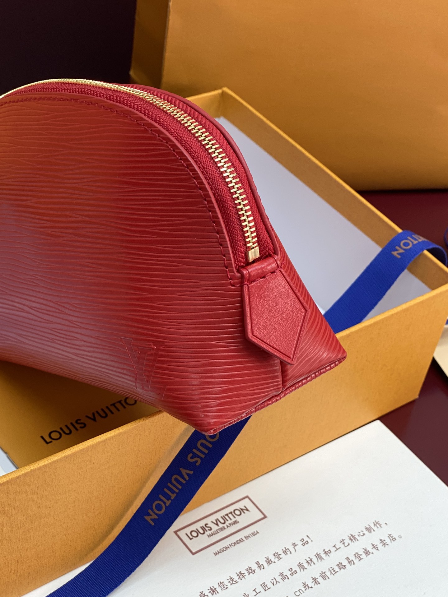 M15198粉 红色 水波纹化妆包 当季新款 POCHETTE COSMÉTIQUE 小号化妆包 本款 