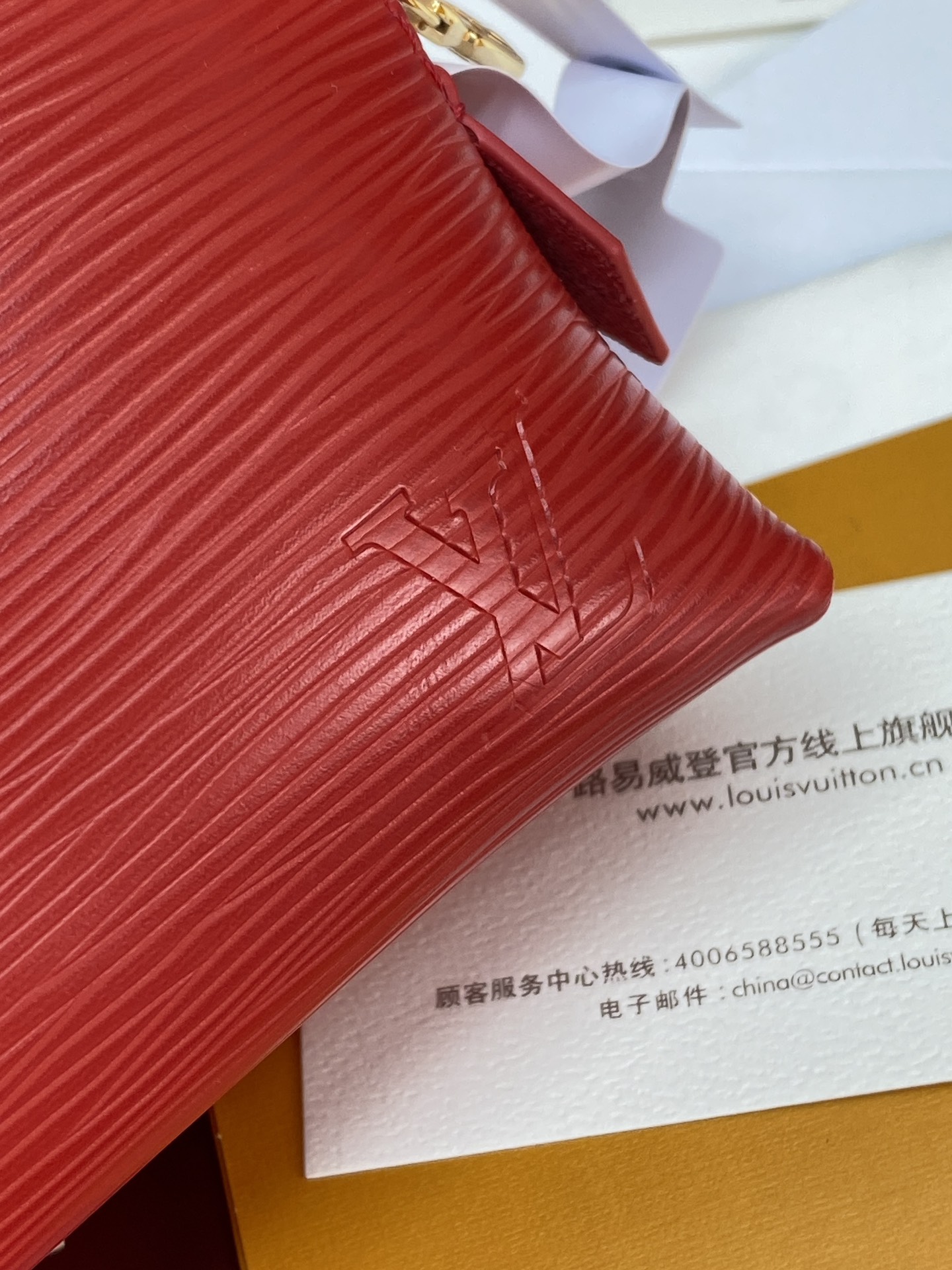 M15198粉 红色 水波纹化妆包 当季新款 POCHETTE COSMÉTIQUE 小号化妆包 本款 