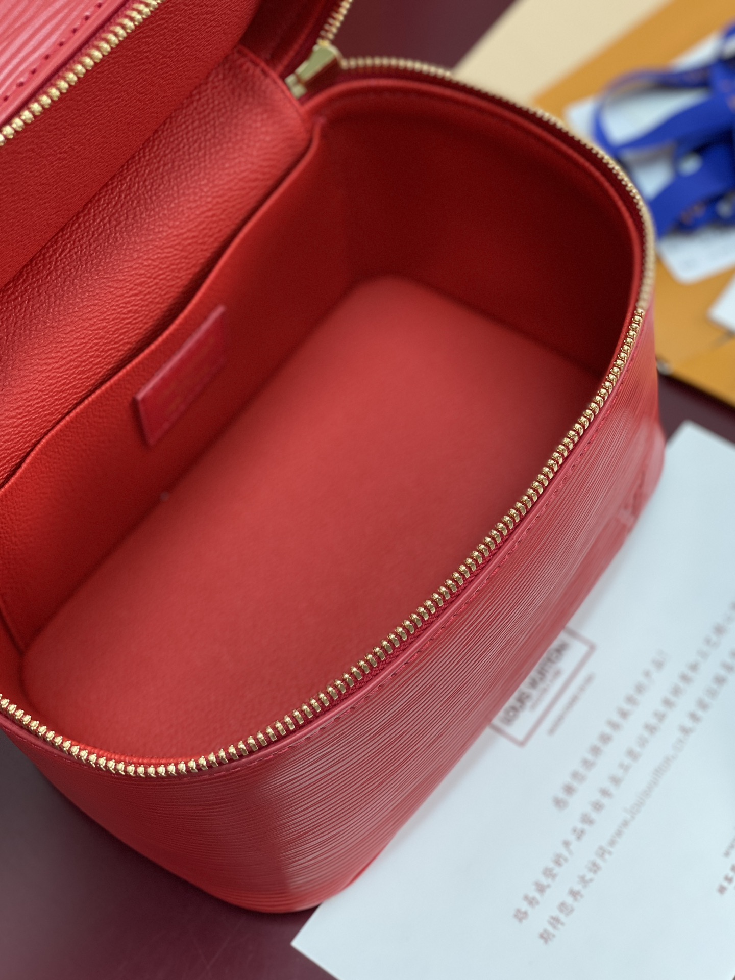 M25856 红色 中号！水波纹化妆包 当季新款 NICE NANO 化妆包 本款 Nice Nano 