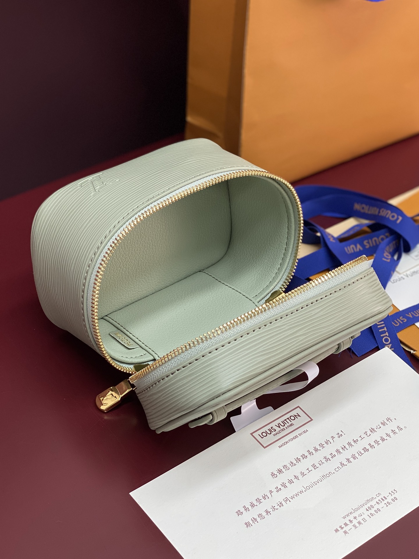 M25855 浅绿色 小号！水波纹化妆包 当季新款 NICE NANO 化妆包 本款 Nice Nano