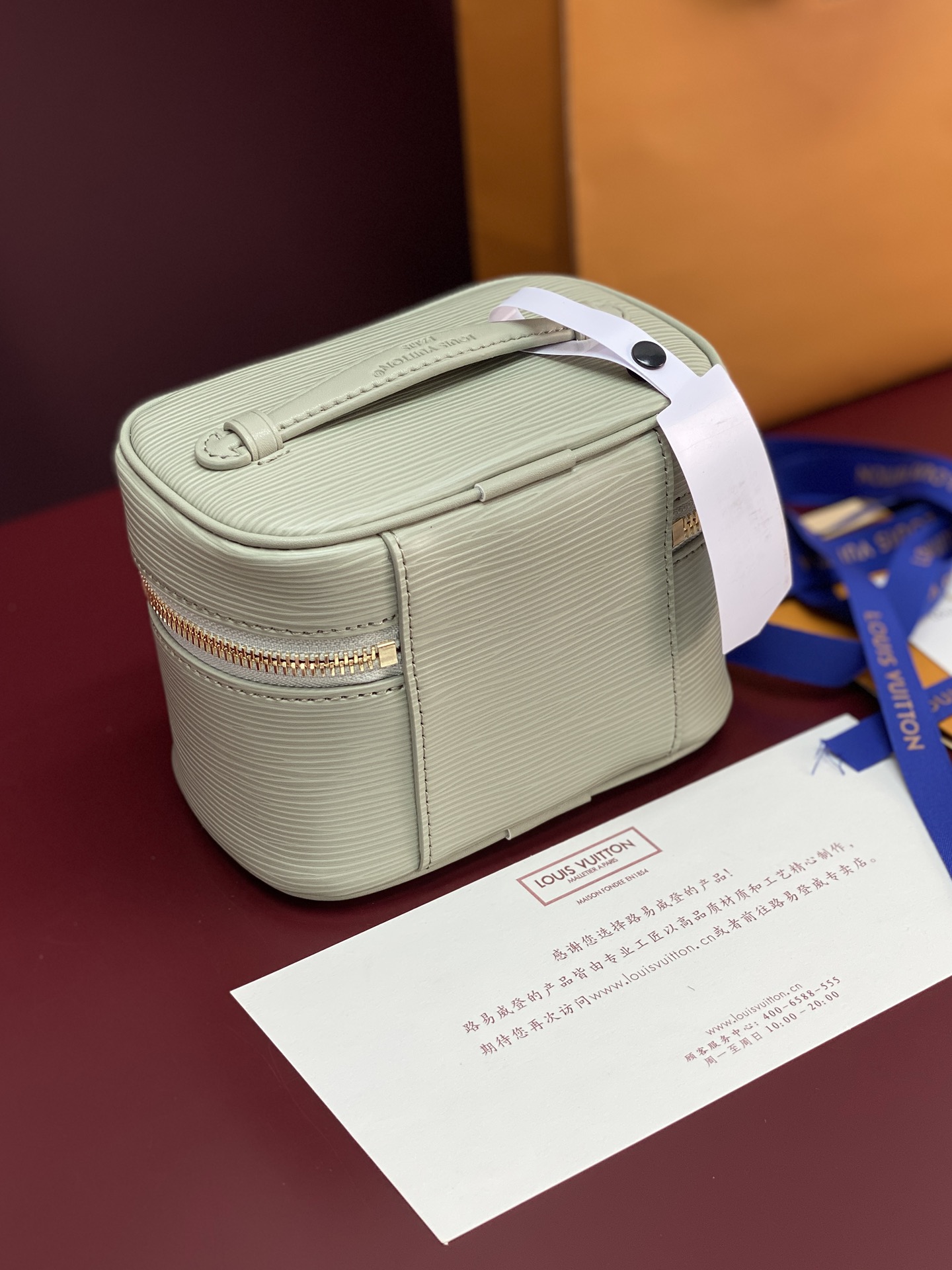 M25855 浅绿色 小号！水波纹化妆包 当季新款 NICE NANO 化妆包 本款 Nice Nano