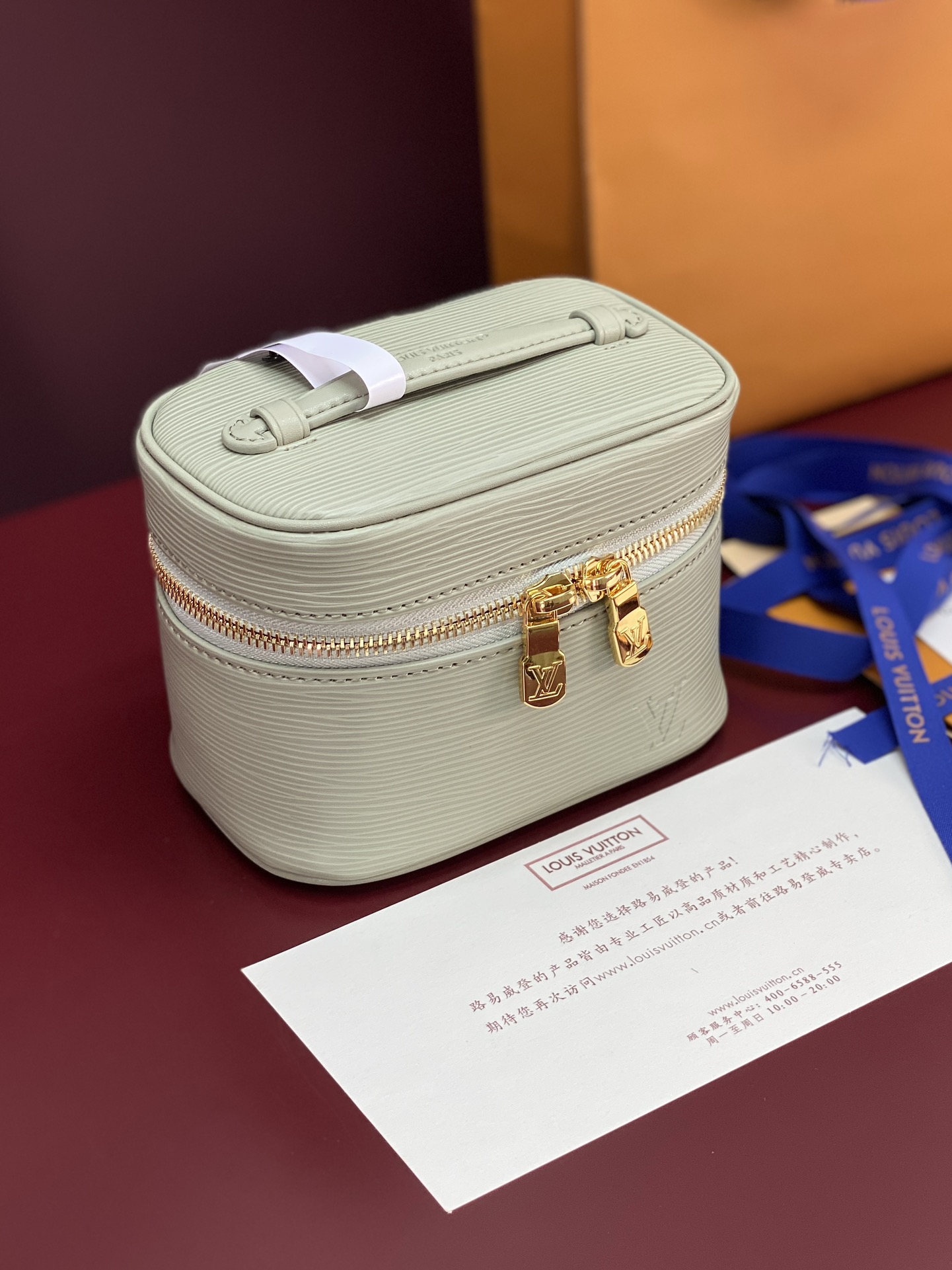 M25855 浅绿色 小号！水波纹化妆包 当季新款 NICE NANO 化妆包 本款 Nice Nano