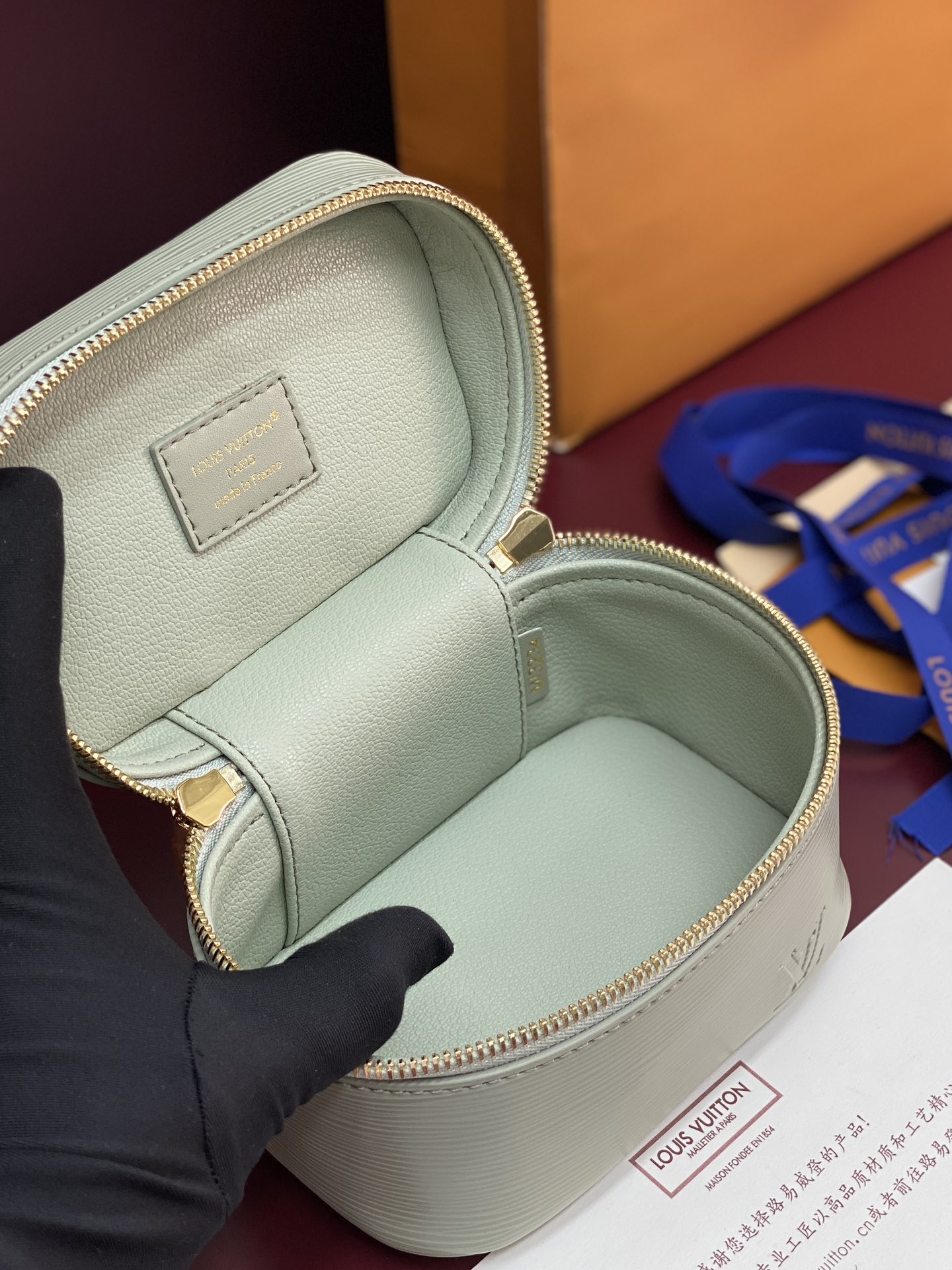 M25855 浅绿色 小号！水波纹化妆包 当季新款 NICE NANO 化妆包 本款 Nice Nano