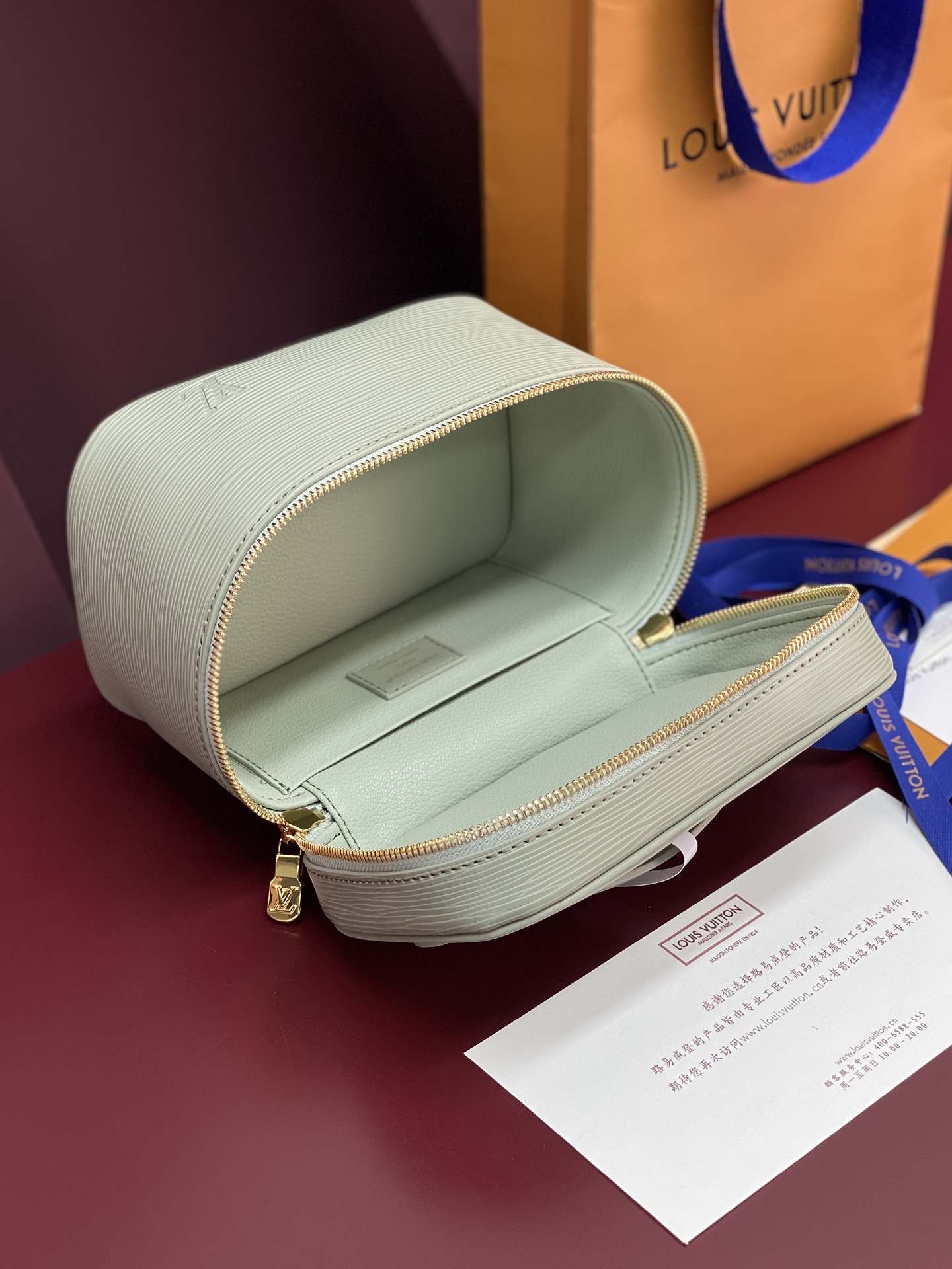 M25856 浅绿色 中号！水波纹化妆包 当季新款 NICE NANO 化妆包 本款 Nice Nano