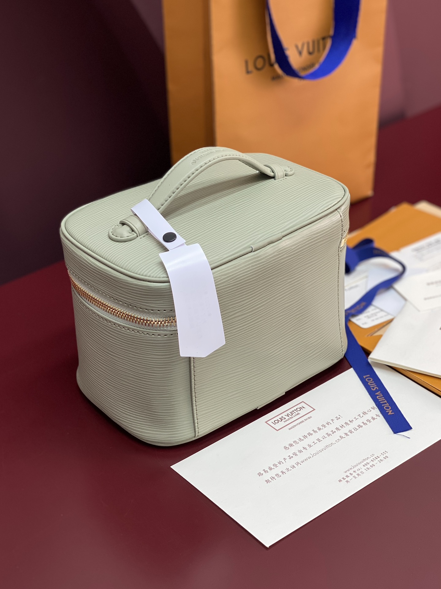 M25856 浅绿色 中号！水波纹化妆包 当季新款 NICE NANO 化妆包 本款 Nice Nano