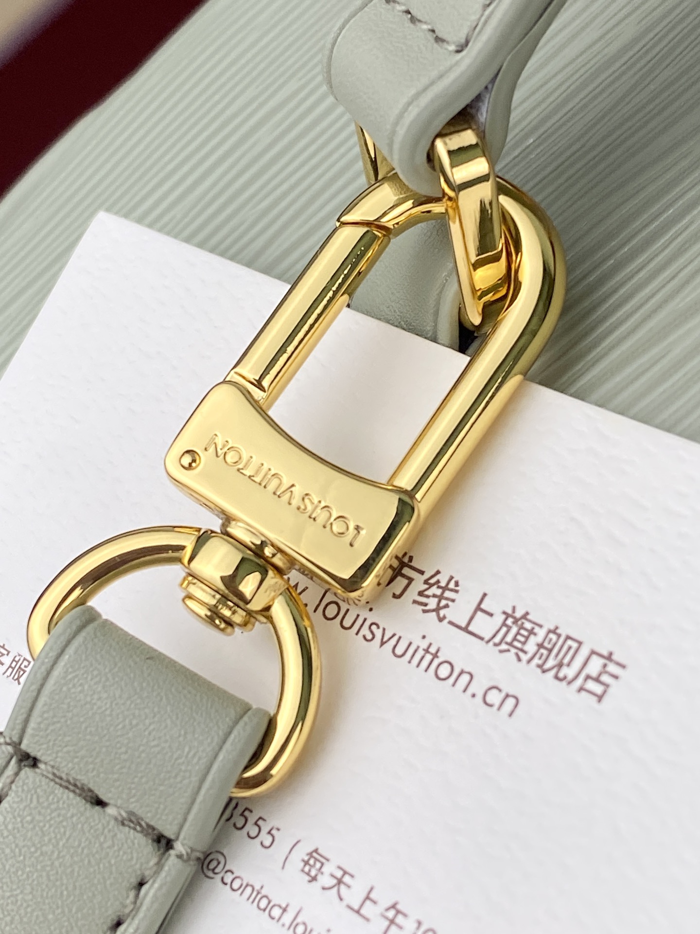 M25857 浅绿色 大号！水波纹化妆包 当季新款 NICE NANO 化妆包 本款 Nice Nano