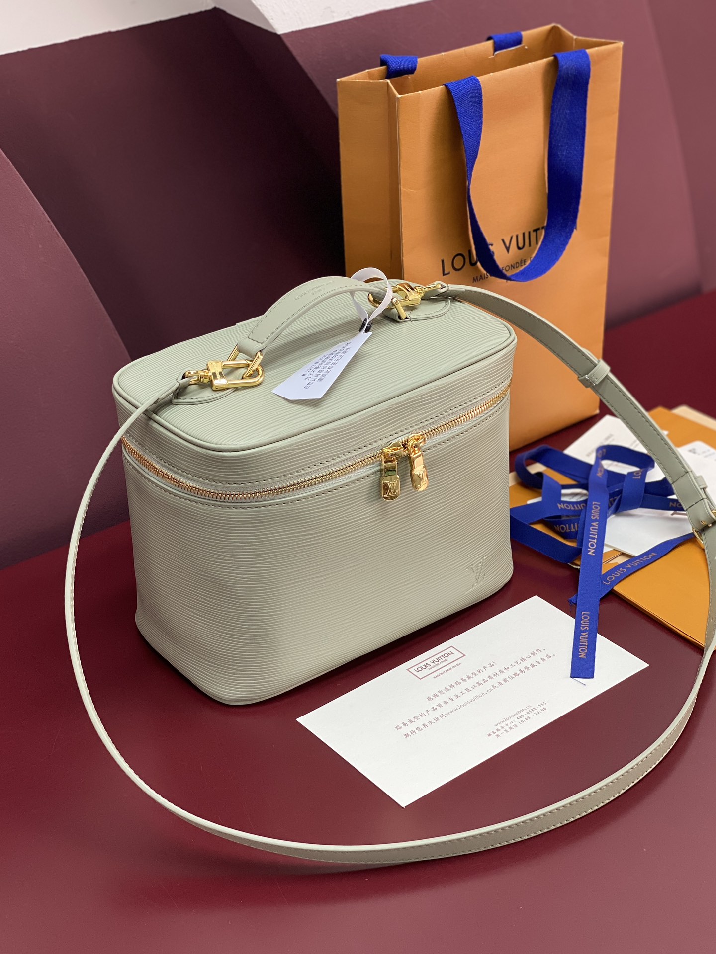 M25857 浅绿色 大号！水波纹化妆包 当季新款 NICE NANO 化妆包 本款 Nice Nano