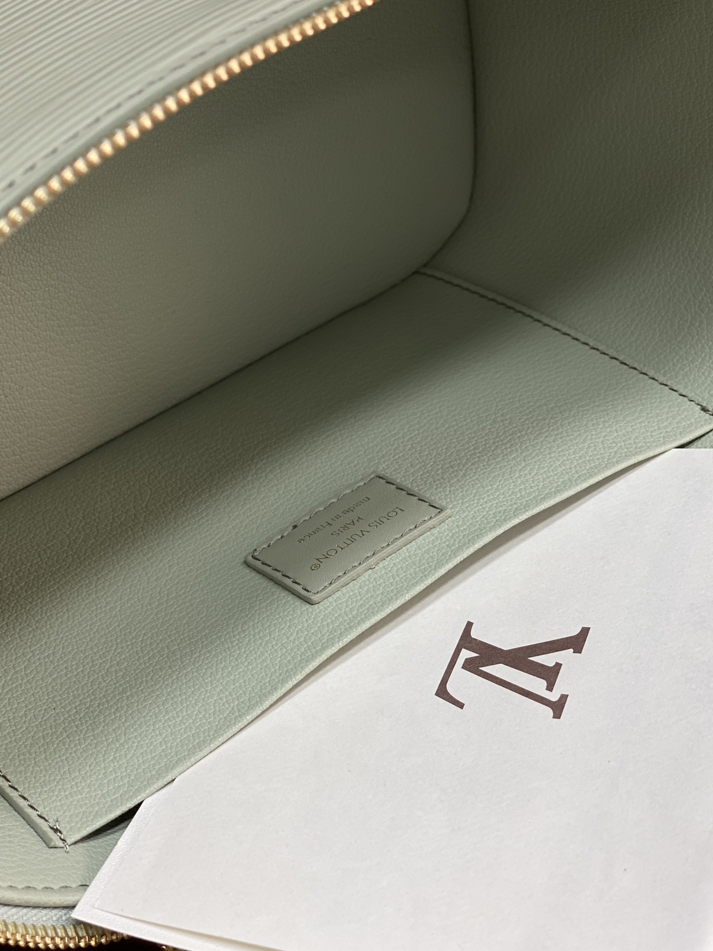 M25857 浅绿色 大号！水波纹化妆包 当季新款 NICE NANO 化妆包 本款 Nice Nano