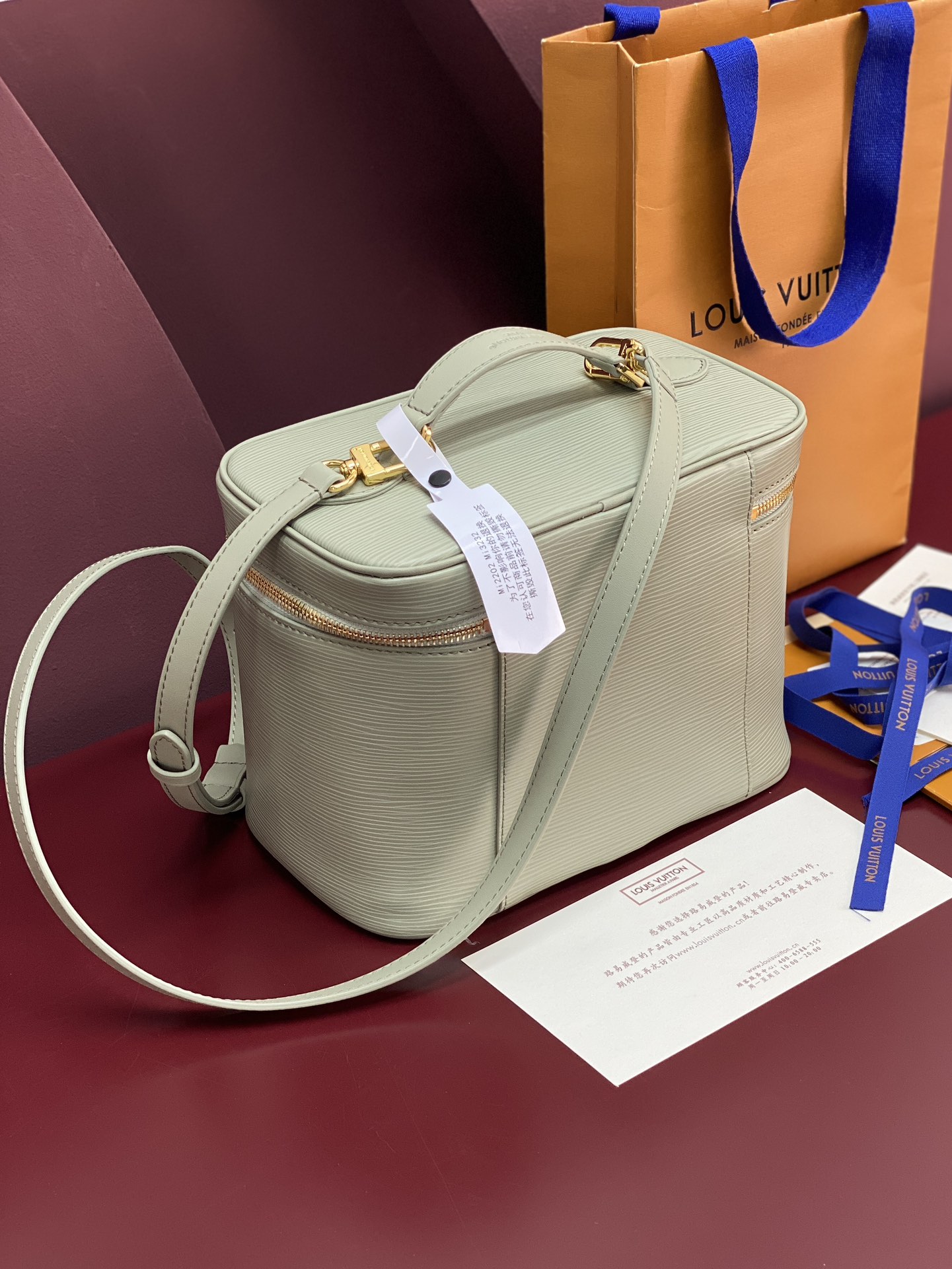 M25857 浅绿色 大号！水波纹化妆包 当季新款 NICE NANO 化妆包 本款 Nice Nano