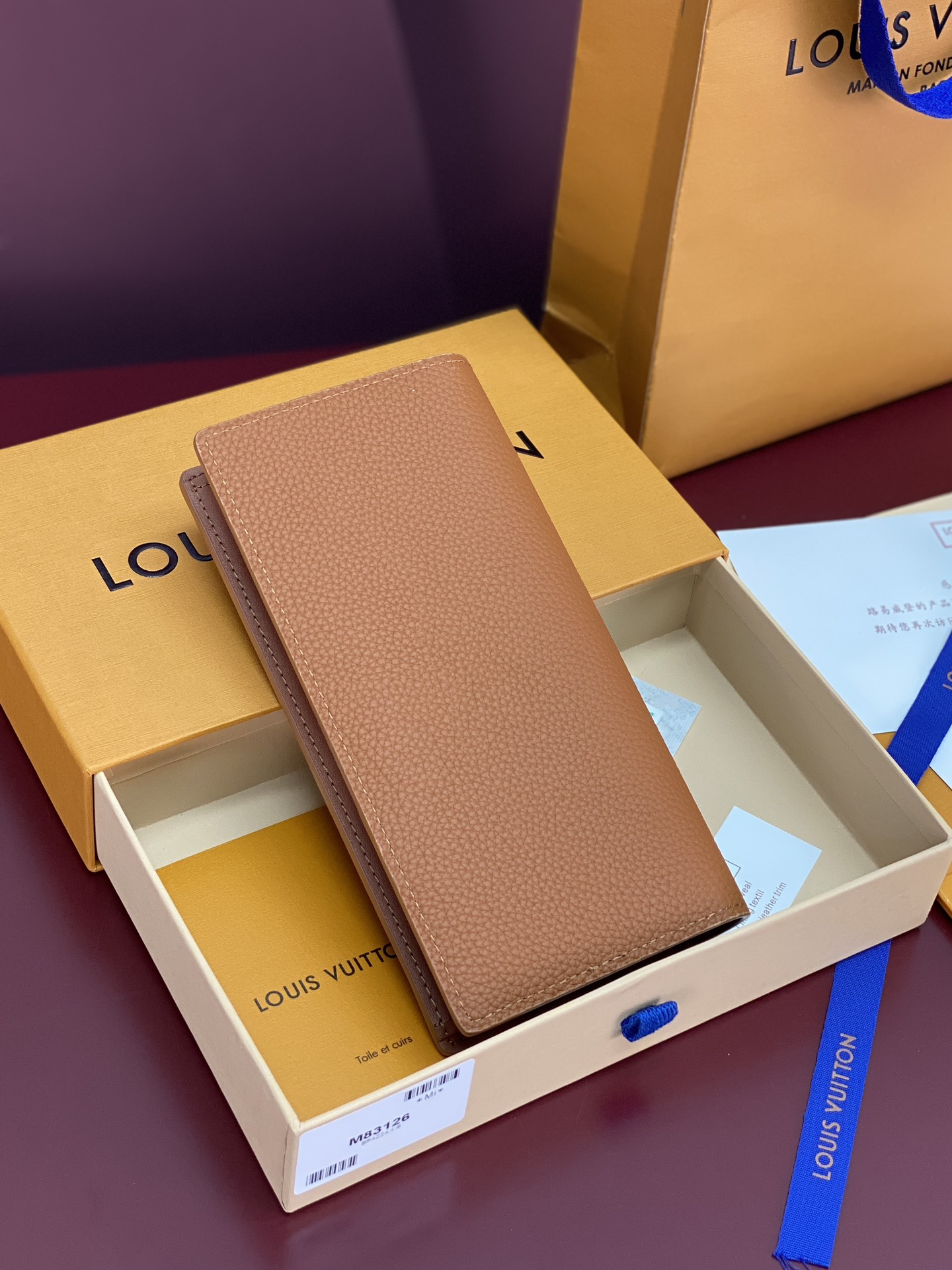 M83126 土黄！凹凸标！Brazza 长夹、头层牛皮制作！黑色Aerogram Brazza 钱夹着