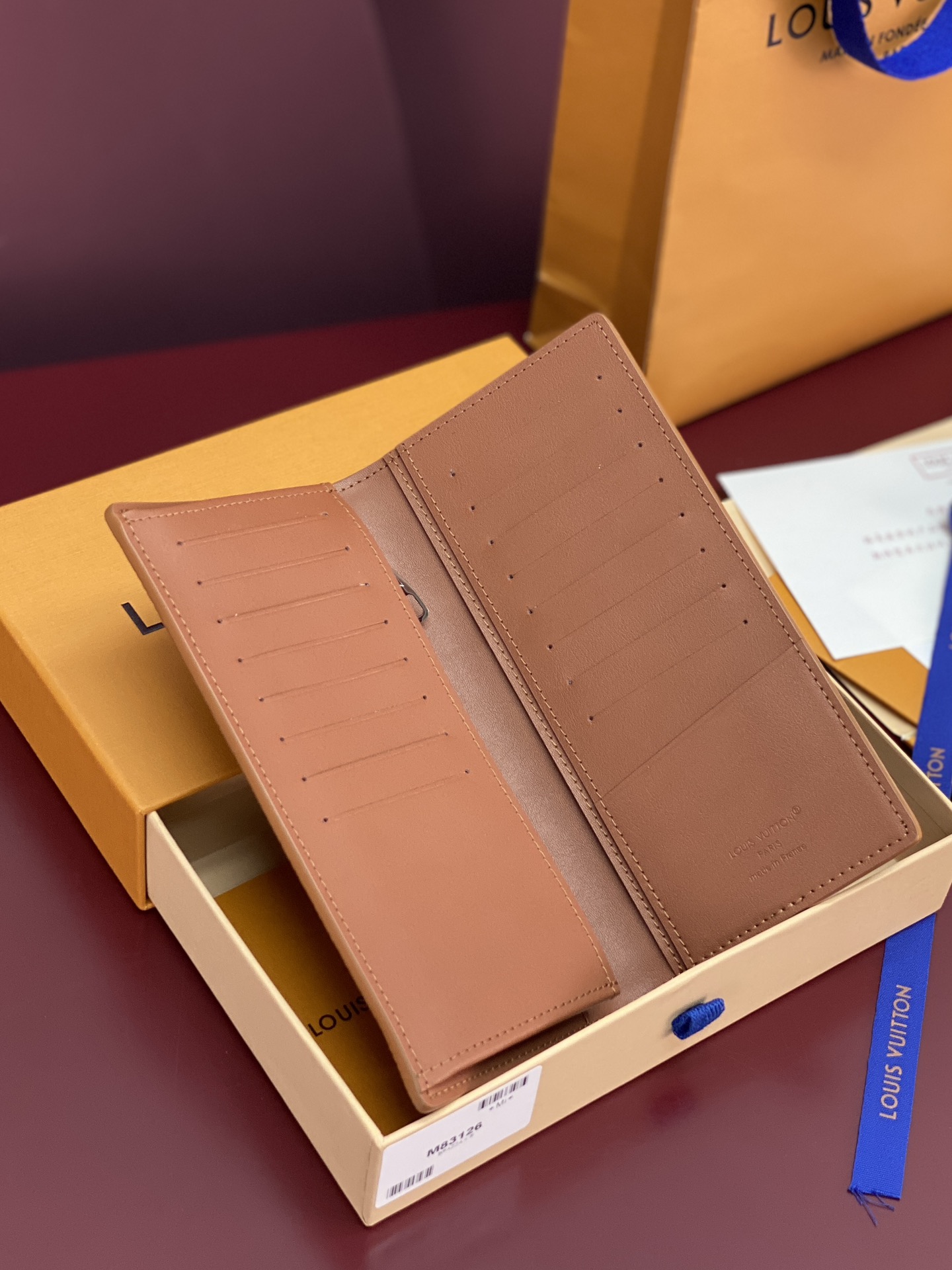 M83126 土黄！凹凸标！Brazza 长夹、头层牛皮制作！黑色Aerogram Brazza 钱夹着