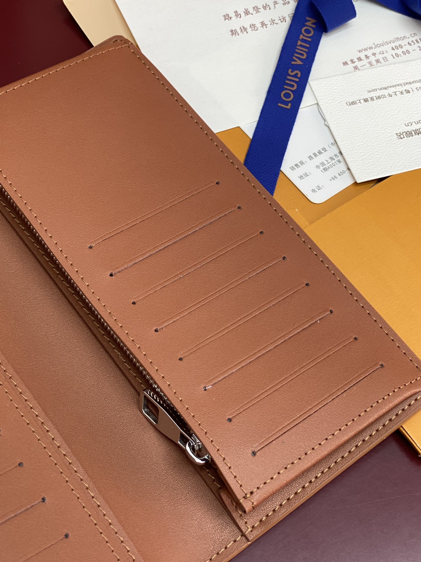 M83126 土黄！凹凸标！Brazza 长夹、头层牛皮制作！黑色Aerogram Brazza 钱夹着