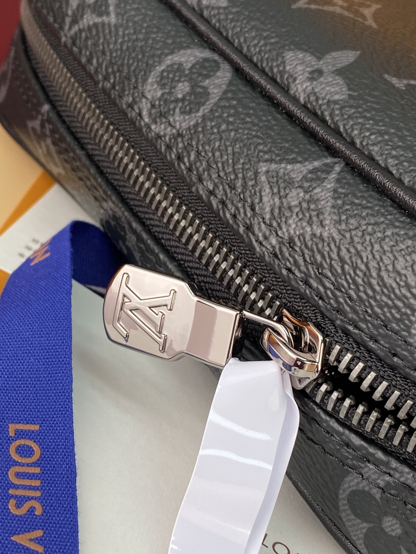 小号！M46577 黑花！新版本！LOUIS VUITTON PM 老花Logo拉链开合 涂层帆布拼牛皮