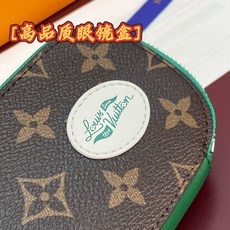 GI1293 高尔夫!芯片版🔅 SUNGLASSES POUCH 眼镜盒!眼镜盒取材 Monogram 帆布和牛皮革,令 GI1293 高尔夫!芯片版🔅 SUNGLASSES POUCH 眼镜盒!眼镜盒取材 Monogram 帆布和牛皮革,令