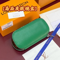 GI1293 高尔夫!芯片版🔅 SUNGLASSES POUCH 眼镜盒!眼镜盒取材 Monogram 帆布和牛皮革,令 GI1293 高尔夫!芯片版🔅 SUNGLASSES POUCH 眼镜盒!眼镜盒取材 Monogram 帆布和牛皮革,令