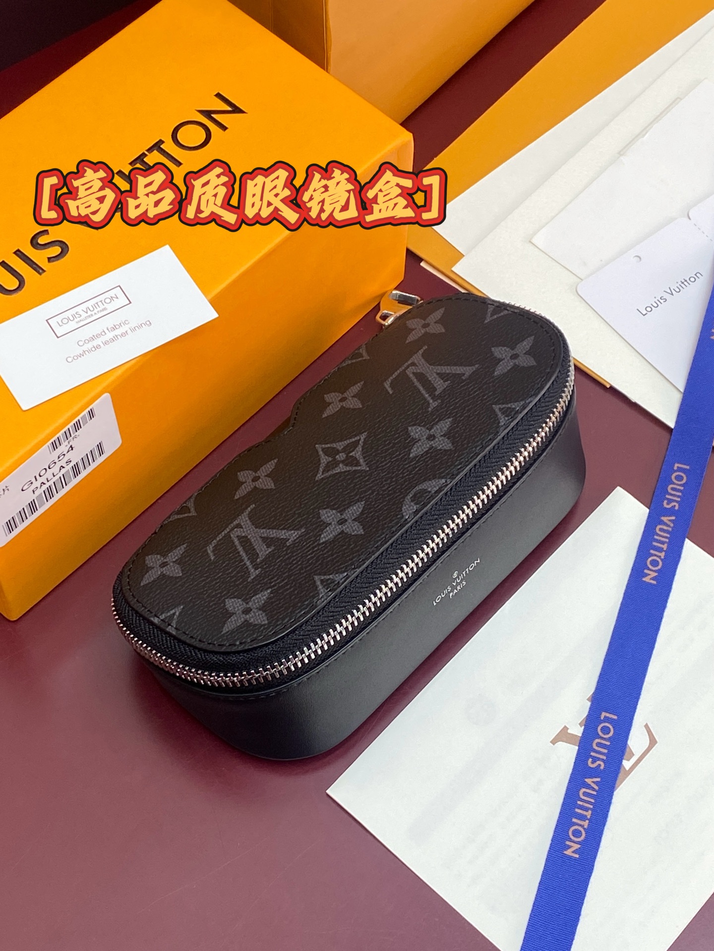 NO:920030,GI0654 Black flower!  Chip version of SUNGLASSES OUCH glasses case!  The glasses case is made of Monogram canvas and cowhide leather, allowing large glasses with delicate frames to travel safely. The Louis Vuitton logo is designed to attract the attention of brand fans. 17 x 8.5 x 6.5 cm (length x height x width).,LV wallet,louis vuitton,louis vuitton,wallets,cowhide19860909GI0654 黑花！芯片版 SUNGLASSES OUCH 眼镜盒！眼镜盒取材 Monogram 帆布和牛皮革,令拥有精致框架的大号眼镜稳妥随行.路易威登标识旨在吸引品牌拥趸目光. 17 x 8.5 x 6.5 厘米 (长度 x 高 x 宽).,LV钱包,louis vuitton,louis vuitton,wallets,cowhide,欧美剧