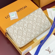 M29575 提花米色!芯片版!LOUIS VUITTON Zippy 经典老花满印 提花面料 钱包 此款风格硬朗、极为 M29575 提花米色!芯片版!LOUIS VUITTON Zippy 经典老花满印 提花面料 钱包 此款风格硬朗、极为
