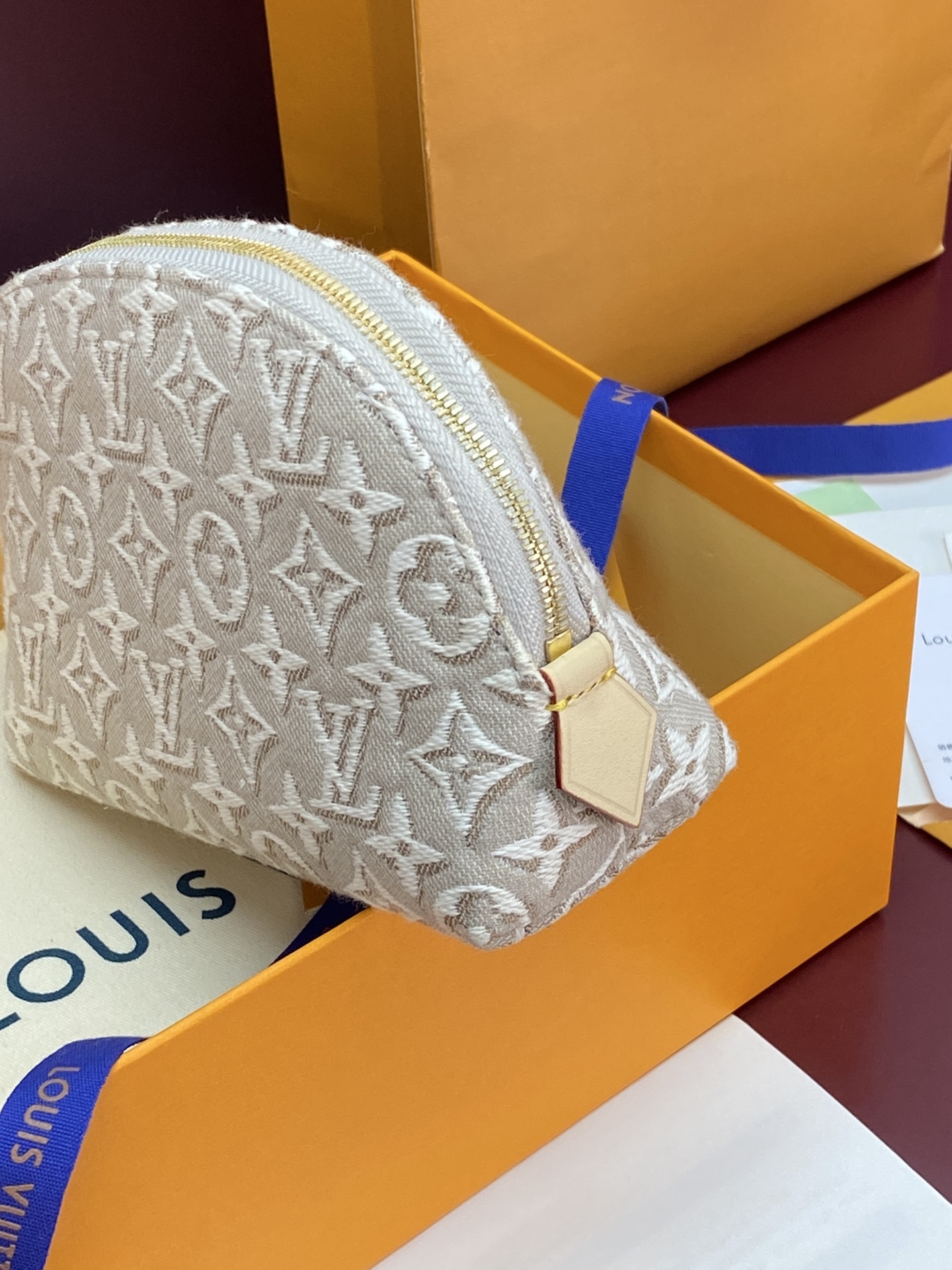 M2A419 提花米色！芯片版！化妆包！LOUIS VUITTON Monogram 130 POCHETTE COSM