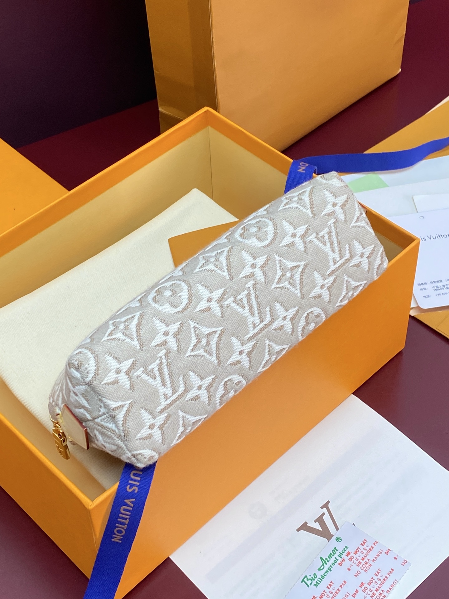 M2A419 提花米色！芯片版！化妆包！LOUIS VUITTON Monogram 130 POCHETTE COSM
