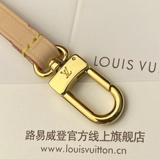 M25703 芯片版!POCHETTE PAPILLON 手袋、翻阅路易威登的典藏档案,探寻 Pochette Papi M25703 芯片版!POCHETTE PAPILLON 手袋、翻阅路易威登的典藏档案,探寻 Pochette Papi