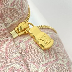 M29667 芯片版!NICE 迷你化妆!本款 Nice 迷你化妆包取材 Monogram Emblème 帆布,以亚麻 M29667 芯片版!NICE 迷你化妆!本款 Nice 迷你化妆包取材 Monogram Emblème 帆布,以亚麻