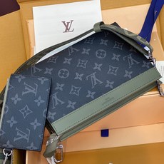 升级版本⚠️ M28733 芯片版! GASTON 迷你斜挎包!本款 Gaston 迷你斜挎包为 Monogram Ec 升级版本⚠️ M28733 芯片版! GASTON 迷你斜挎包!本款 Gaston 迷你斜挎包为 Monogram Ec