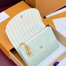M29805 薄荷绿 (芯片版!)彩用头层牛皮制作! High Summer系列、 Rosalie 零錢包!這款Rosa M29805 薄荷绿 (芯片版!)彩用头层牛皮制作! High Summer系列、 Rosalie 零錢包!這款Rosa