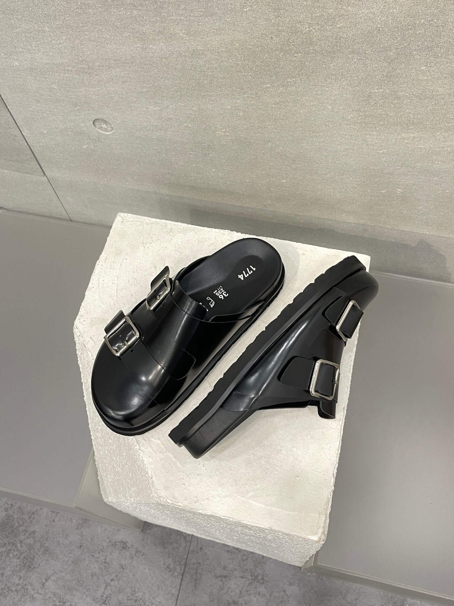 Miniatura 7