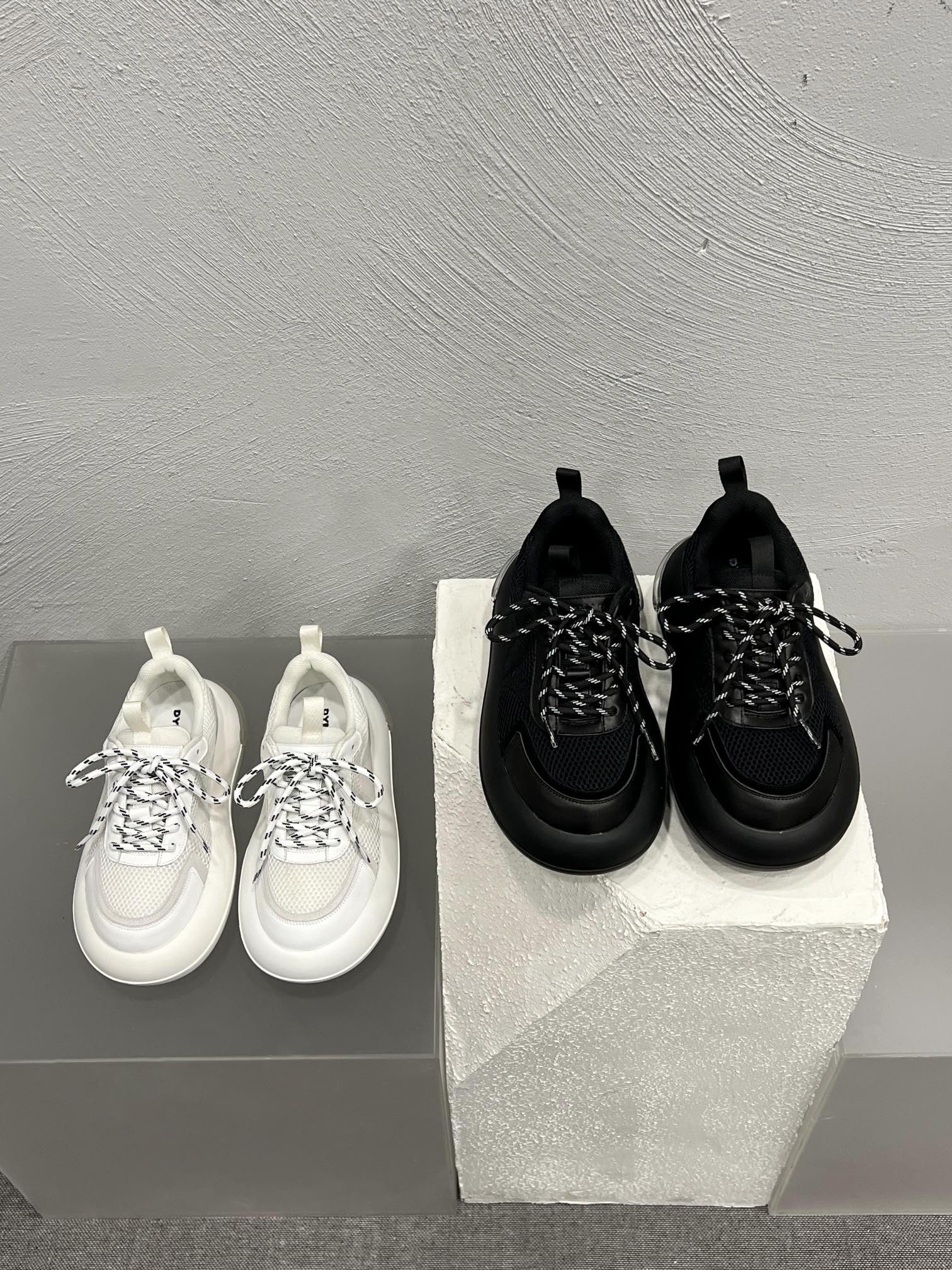 DYMONLATRIY 2024 Spring Summer Shoe Collection: Luxe Skins, Web Cloths, and PU Bubble Soles - 图片 9