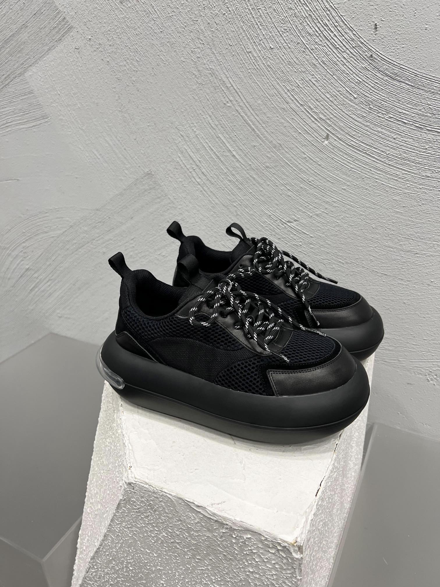 DYMONLATRIY 2024 Spring Summer Shoe Collection: Luxe Skins, Web Cloths, and PU Bubble Soles - 图片 3