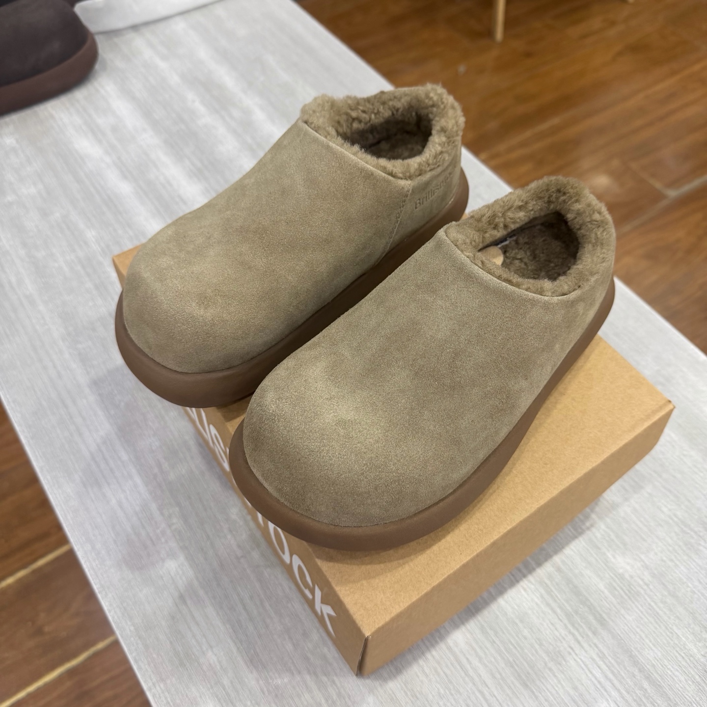 Balenciaga 无标厚底土豆鞋质量超好 真皮真毛 码数35-40