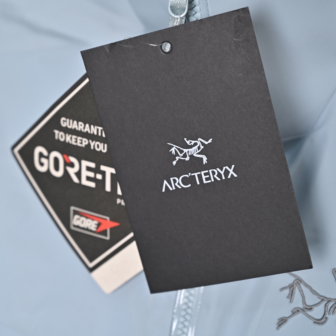 ARC‘TERYX 鸟家 Macai大买菜可拆帽羽绒服 产品配色:黑色 藏蓝色 极地白 贝栗粉 幻影紫 云水蓝