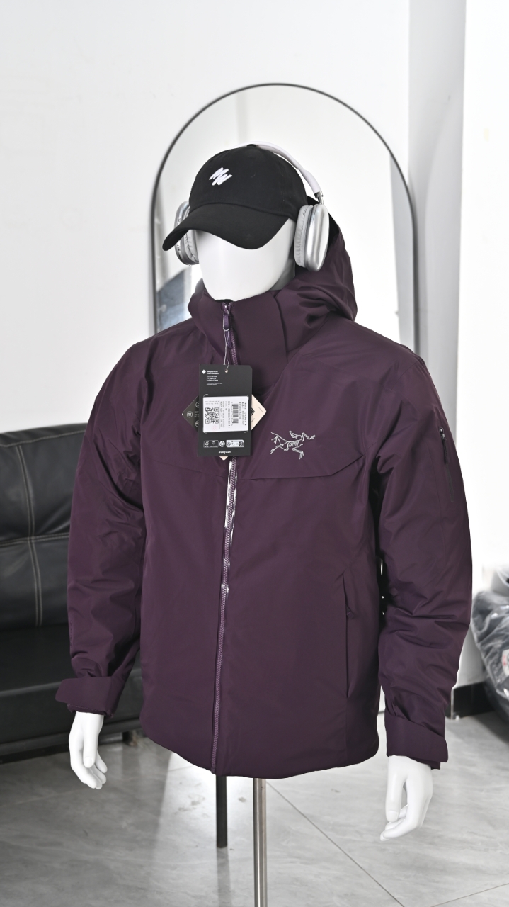 ARC‘TERYX 鸟家 Macai大买菜可拆帽羽绒服

产品配色：黑色 藏蓝色 极地白 贝栗粉 幻影紫 云水蓝

尺码：XS-XXL