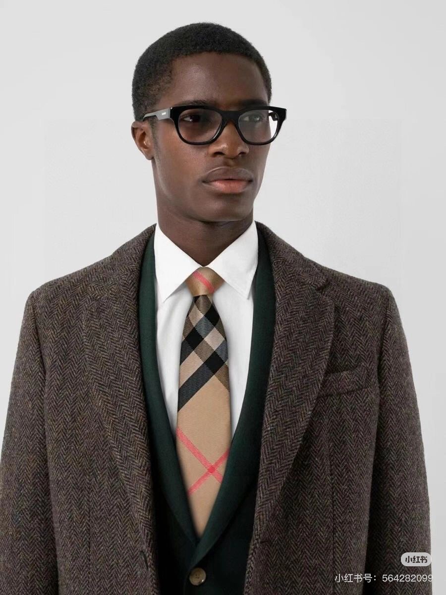 Luxurious Baballi Silk Ties: Timeless Elegance for Men’s Fashion