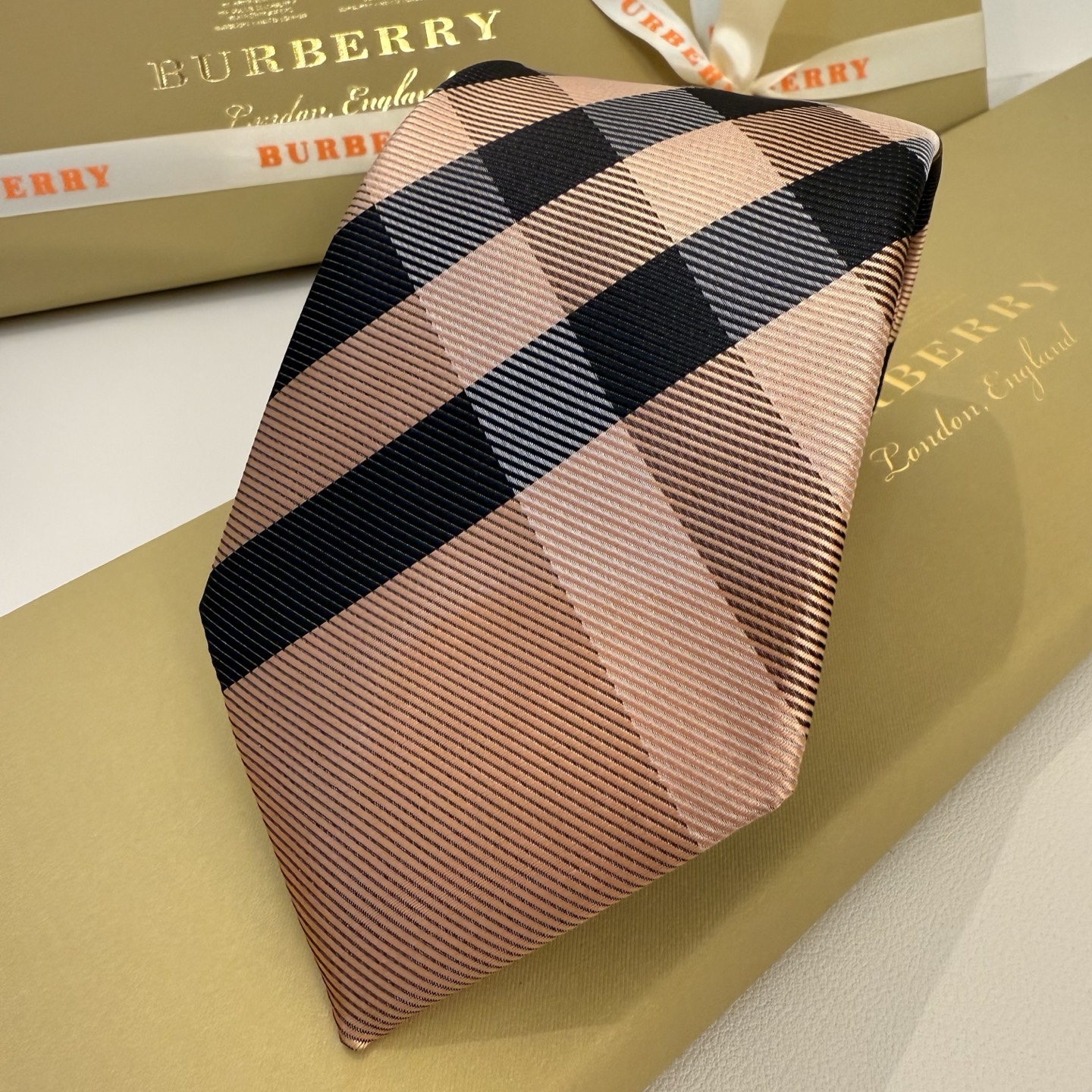 Luxurious Baballi Silk Ties: Timeless Elegance for Men’s Fashion - 图片 6