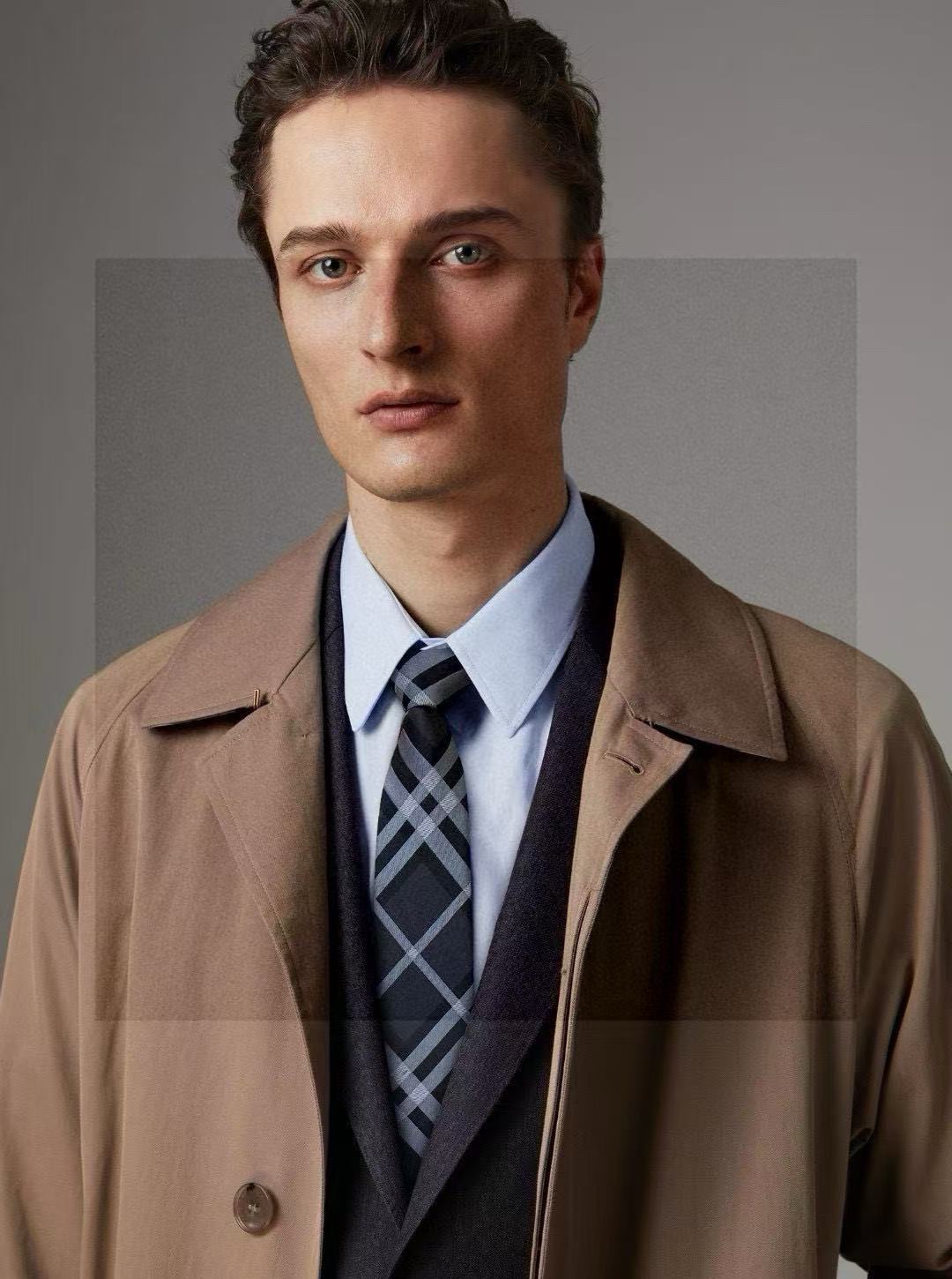 “Vintage Silk Ties for Men: Elegant Style and Homogeneity by B Family” - 图片 2