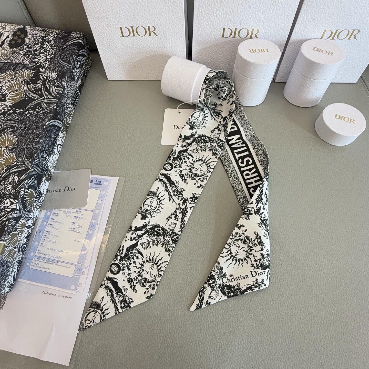 “High-quality Dior MITZAH: White Sun God Phone Shooting” - 图片 5