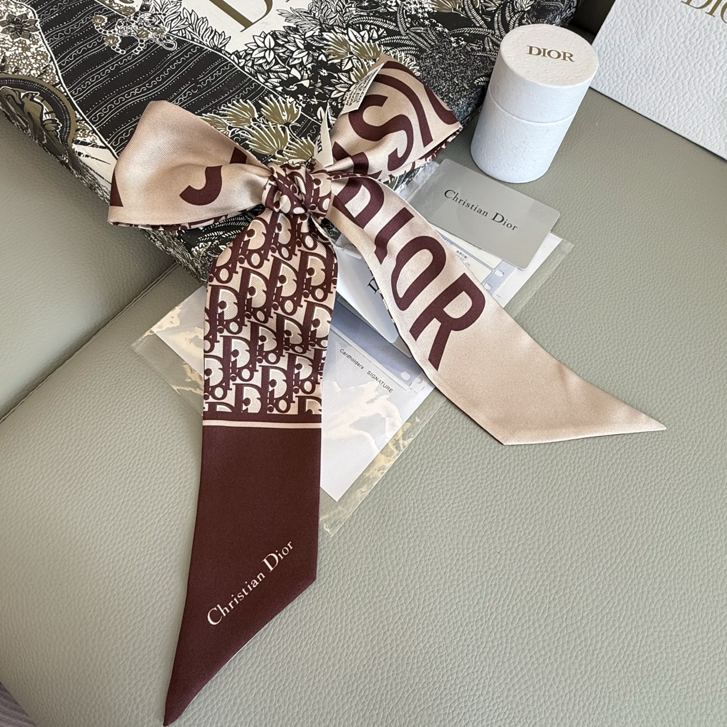 High-Quality 95m² Blue-Grey Cabinet Ribbon with Classic Design and Fine Craftsmanship - 图片 8