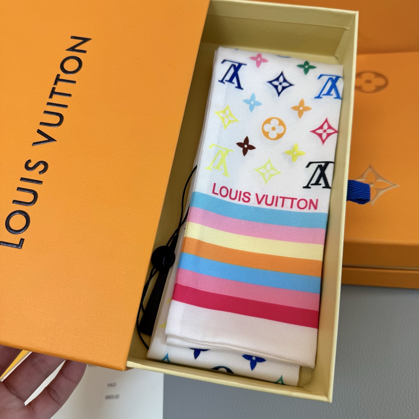 Versatile Silk Hair Accessories: Essential Fashion Item for Every Woman - 图片 6