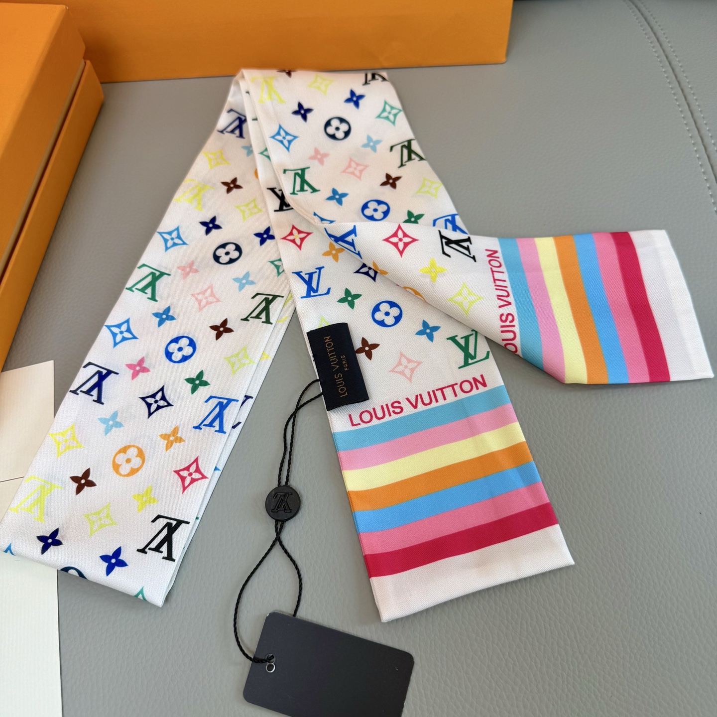 Versatile Silk Hair Accessories: Essential Fashion Item for Every Woman - 图片 7