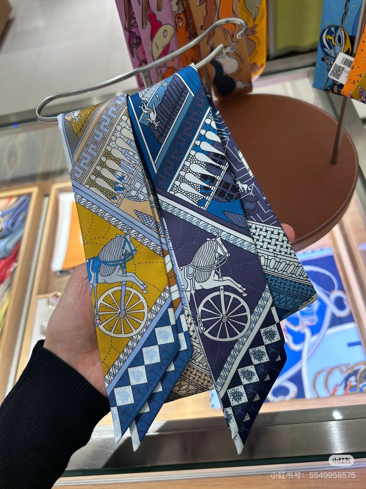 💰爱马仕Hermes “奇珍异宝”Twilly小丝巾
Twilly小丝巾（100%桑蚕丝）重磅18姆米斜