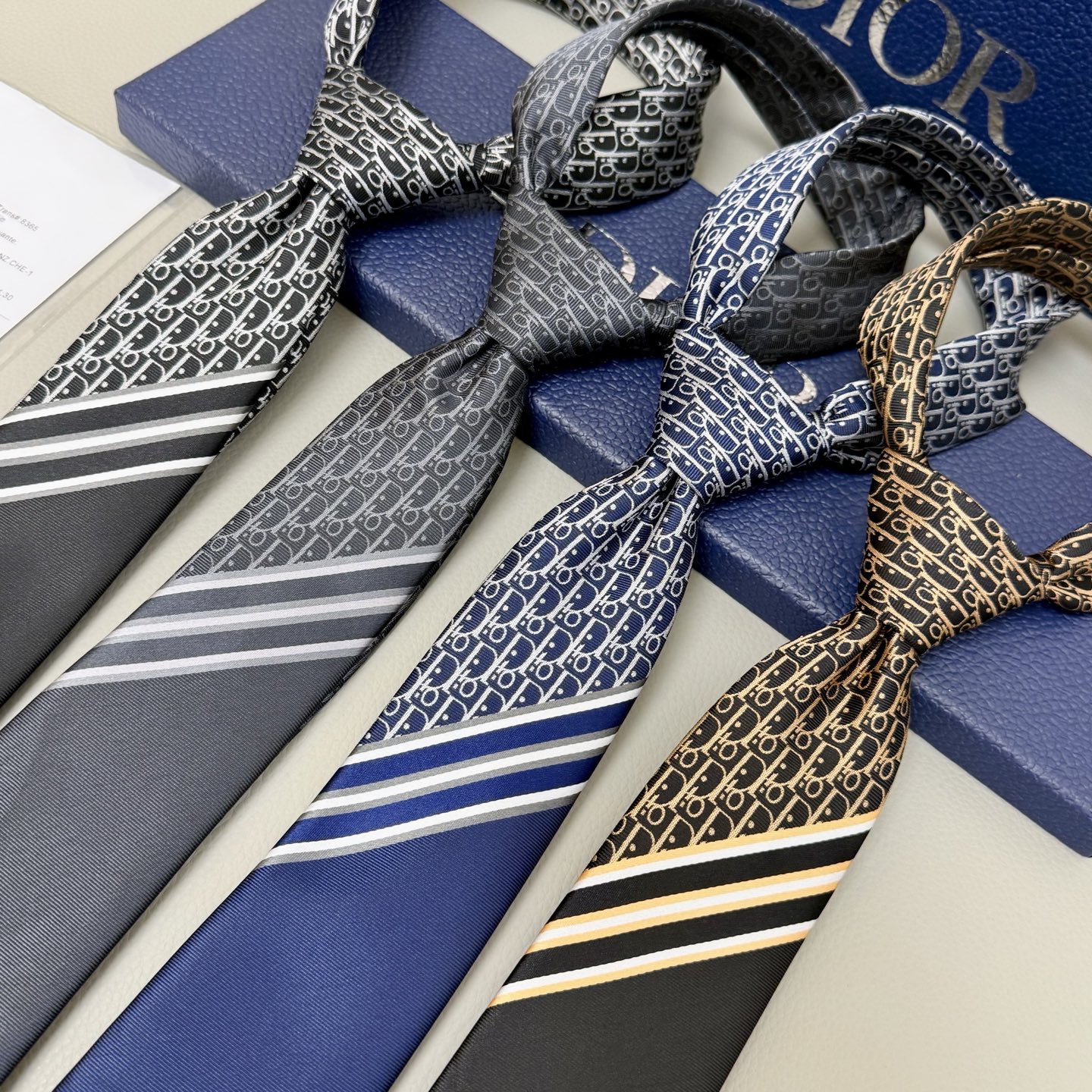 Luxurious and Stylish: 192-Year-Old Dior Logo Tie for Men’s Fashion Statement