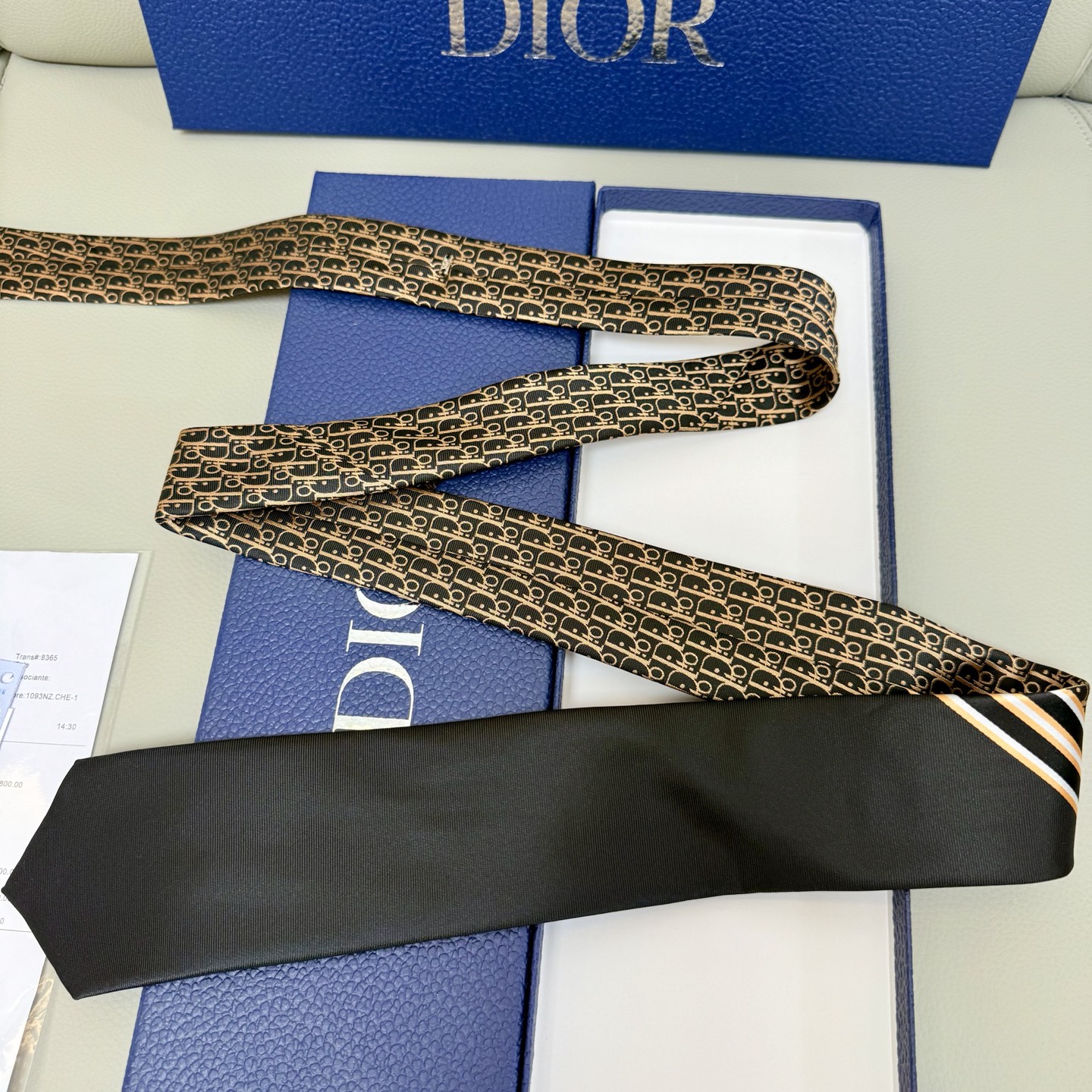 Iconic Dior Logo Tie: Elegant Homogeneity for Men’s Personality Display - 图片 7