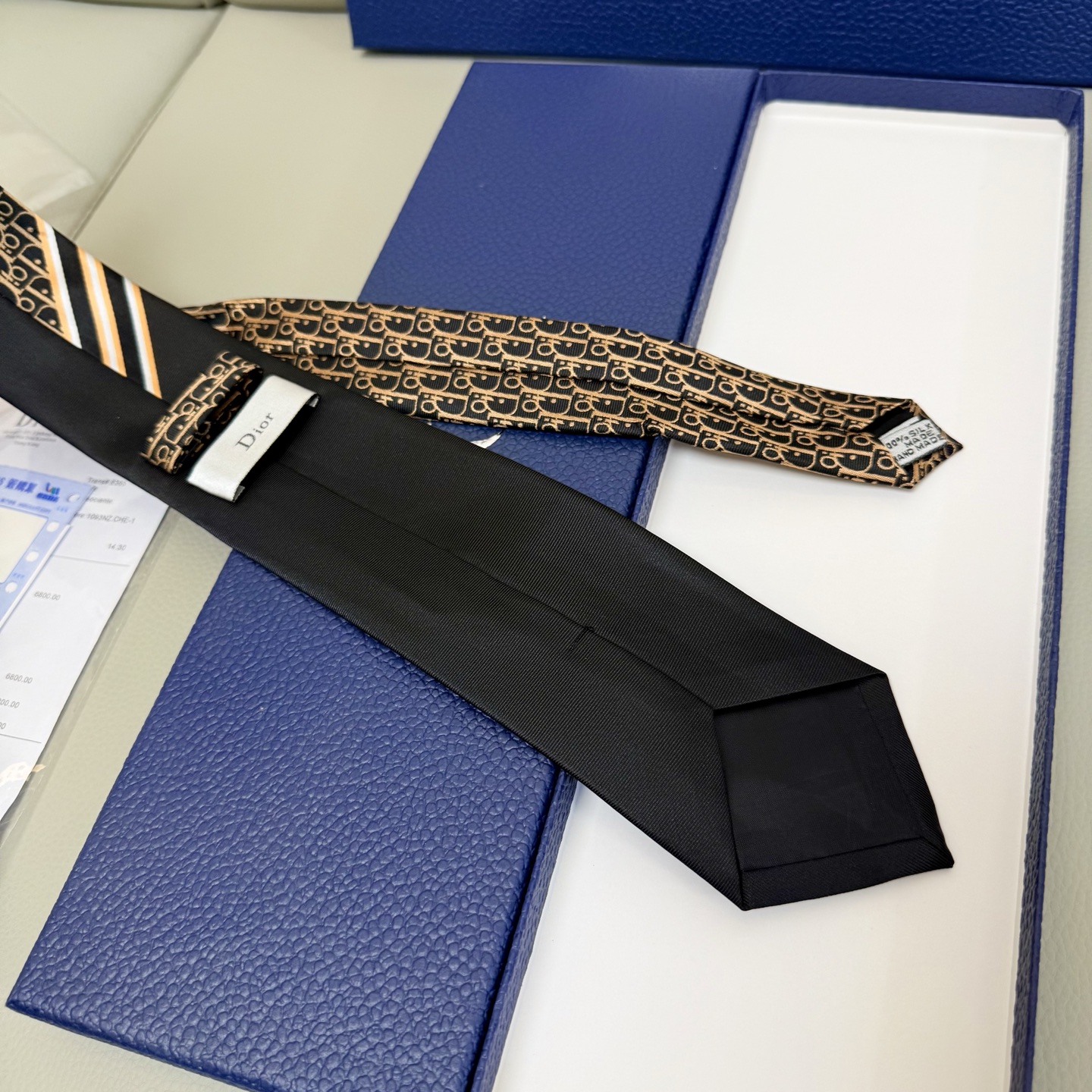 Iconic Dior Logo Tie: Elegant Homogeneity for Men’s Personality Display - 图片 8