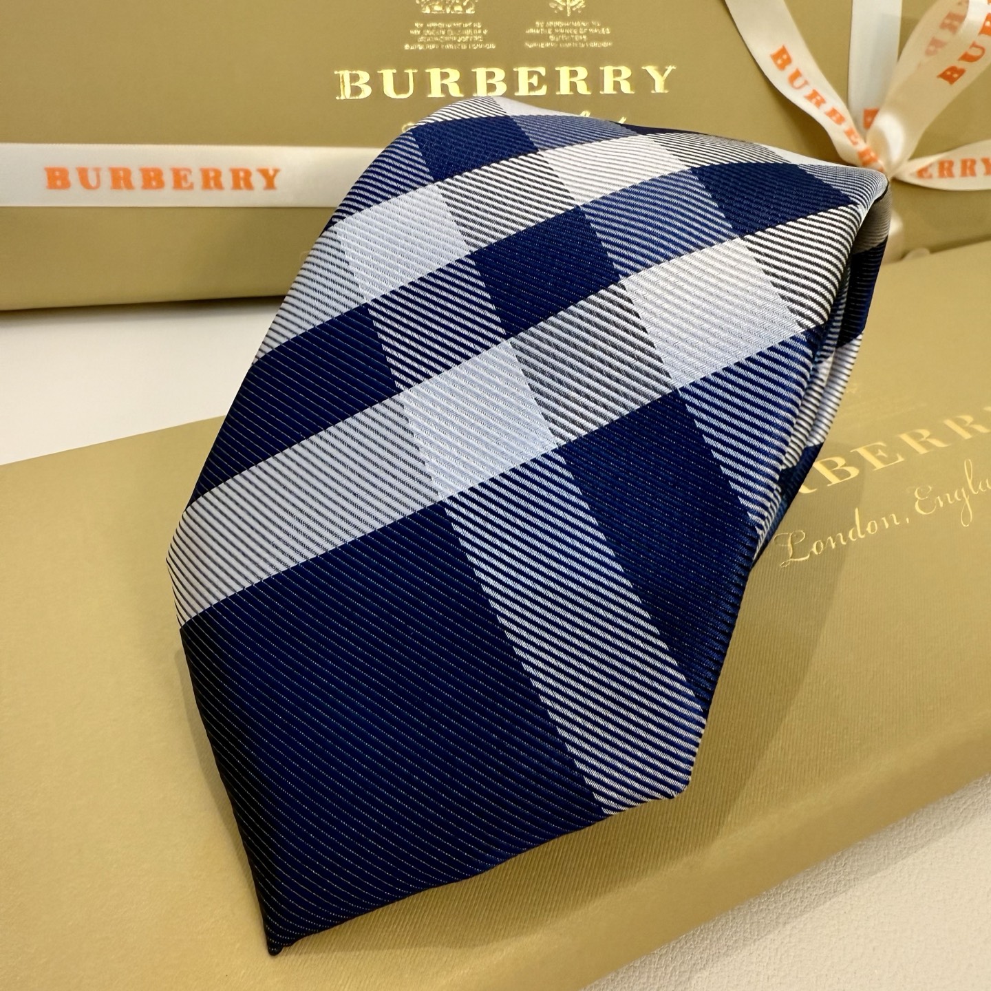 “Baballi 144-Year-Old Synchronous Tie: Elegant Handcrafted Fashion Statement for Men” - 图片 2