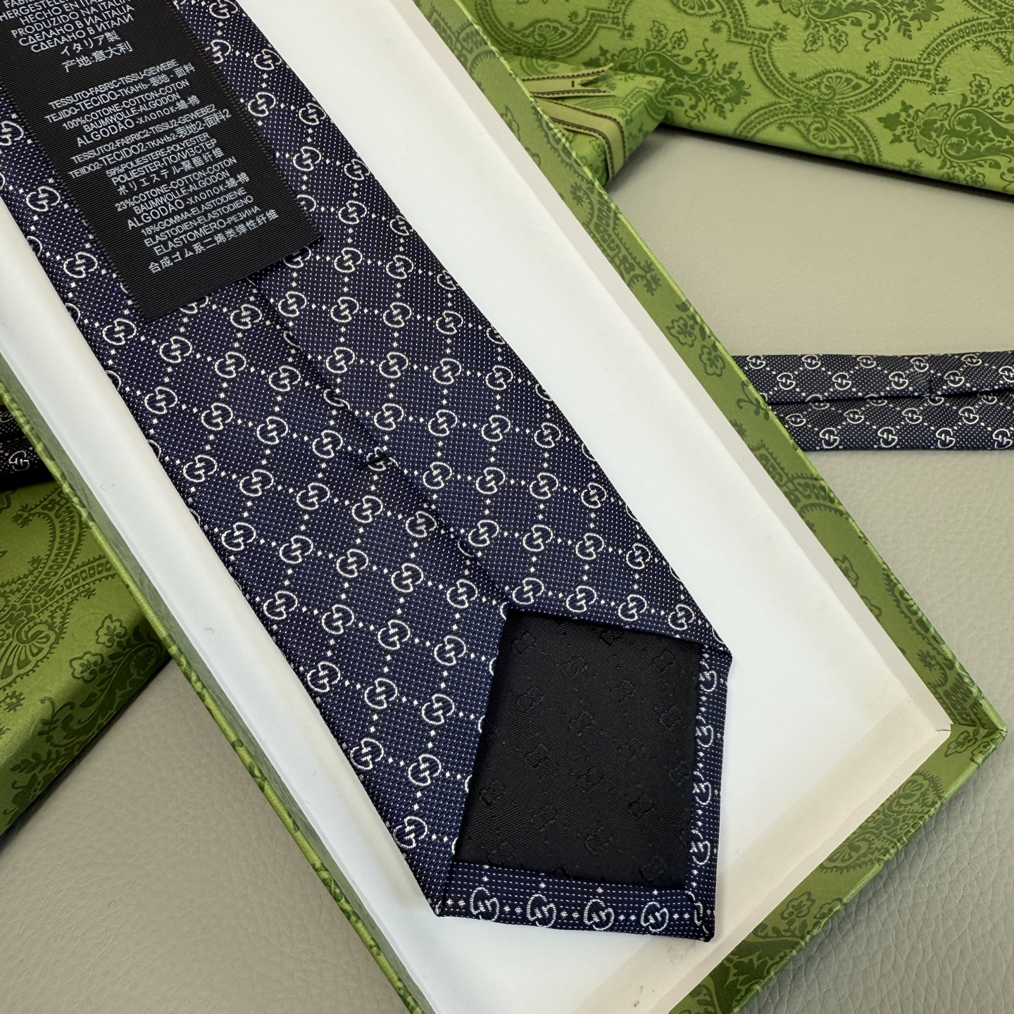 “Exclusive Gucci Men’s Tie Series with Classic Glogo Flower Design” - 图片 7