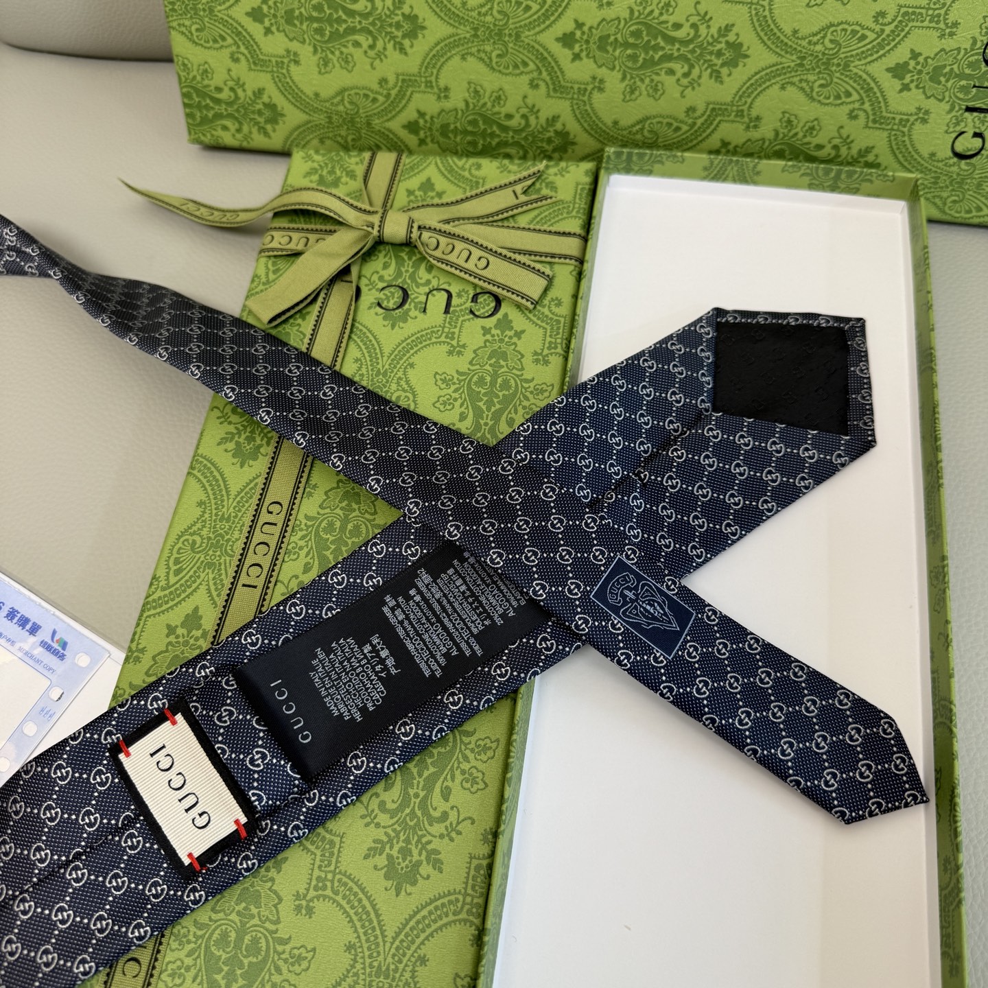 “Exclusive Gucci Men’s Tie Series with Classic Glogo Flower Design” - 图片 5