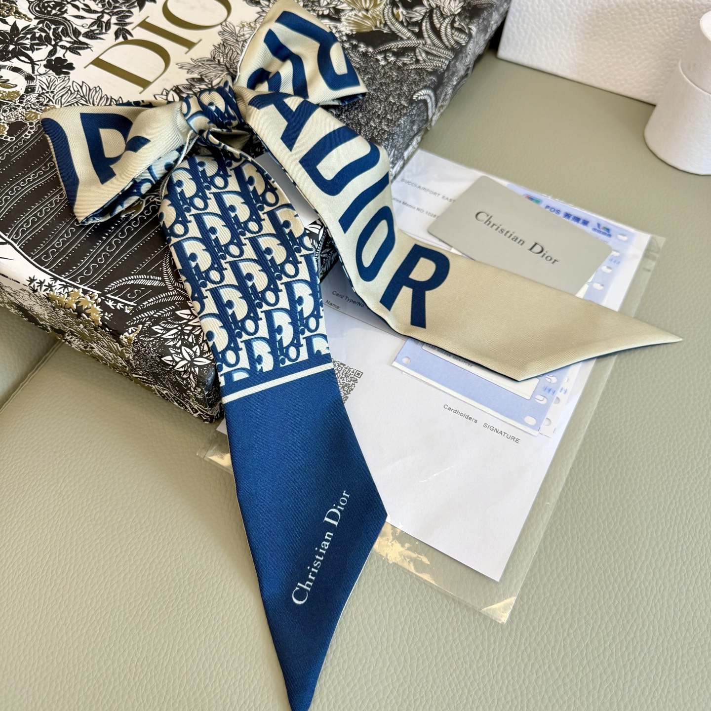 High-Quality 95m² Blue-Grey Cabinet Ribbon with Classic Design and Fine Workmanship - 图片 8