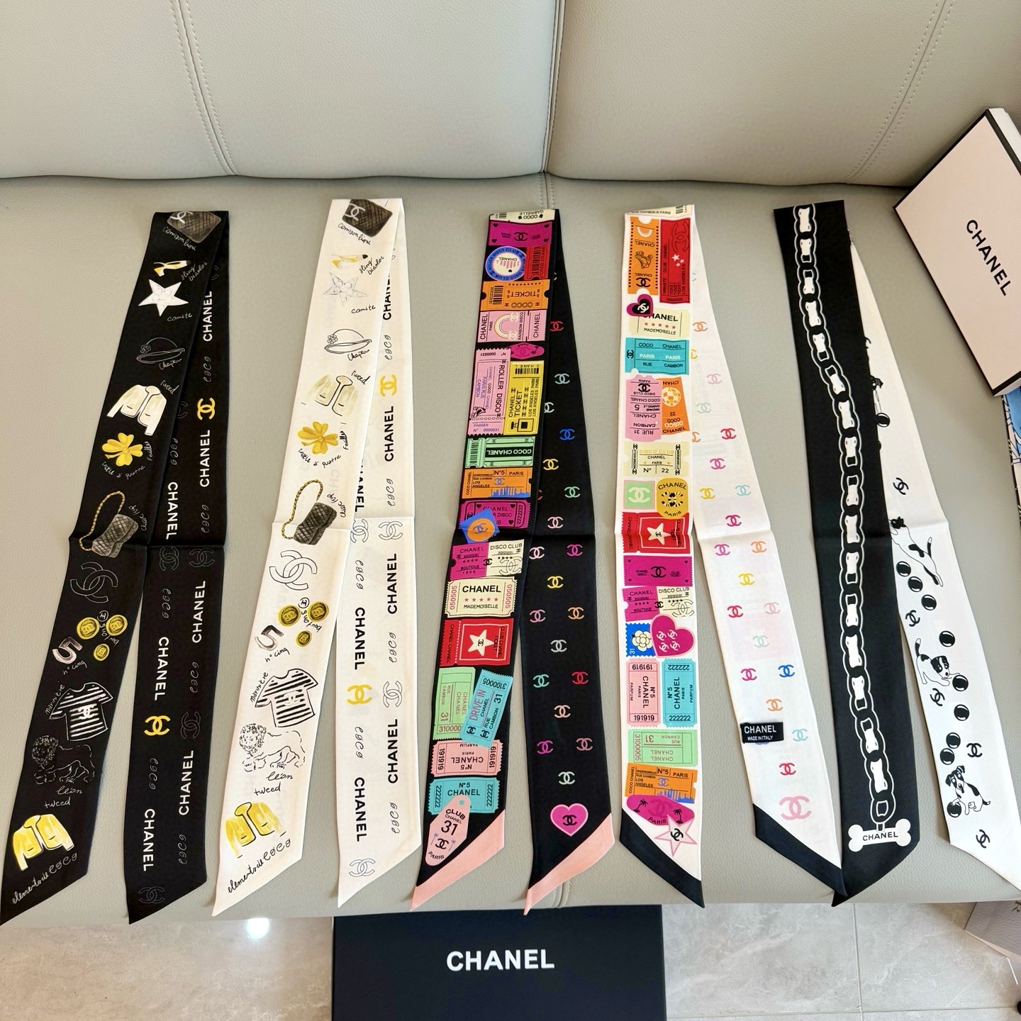 [Chanel Small Ribbons]Chanel